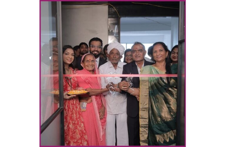 डॉ. चिराग केवड़िया की SG IVF & Women’s Care की नई शाखा का सरथाना में उद्घाटन