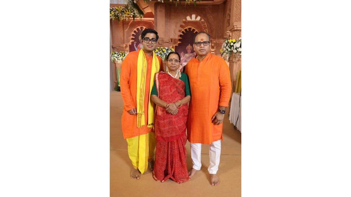 मुंबई के गोरेगांव में भव्य श्री राम कथा व कलश यात्रा, 10 हजार से अधिक श्रद्धालुओं की सहभागिता